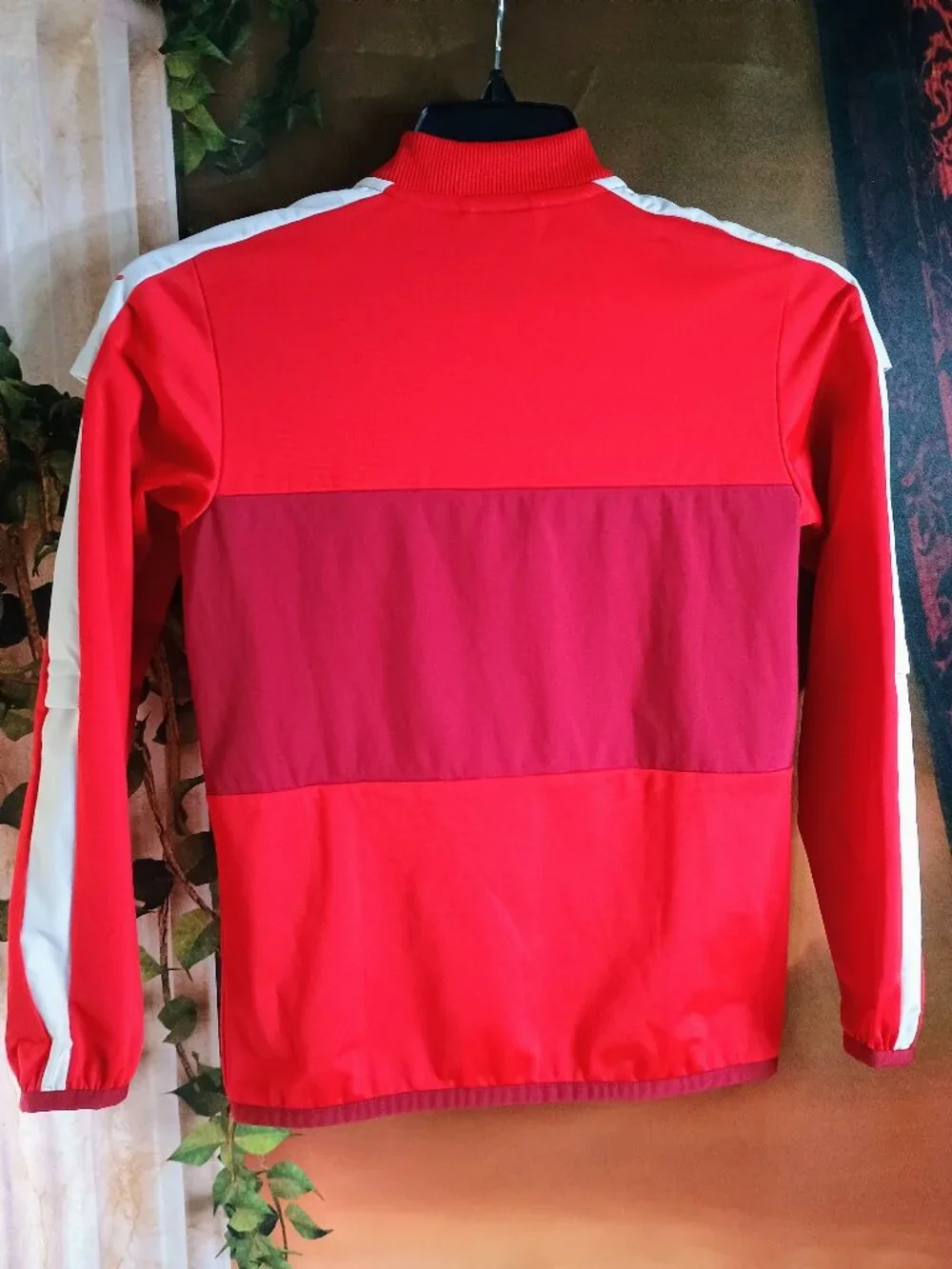 EUC  Kids Puma Youth Large Red Fever United Soccer Track Jacket